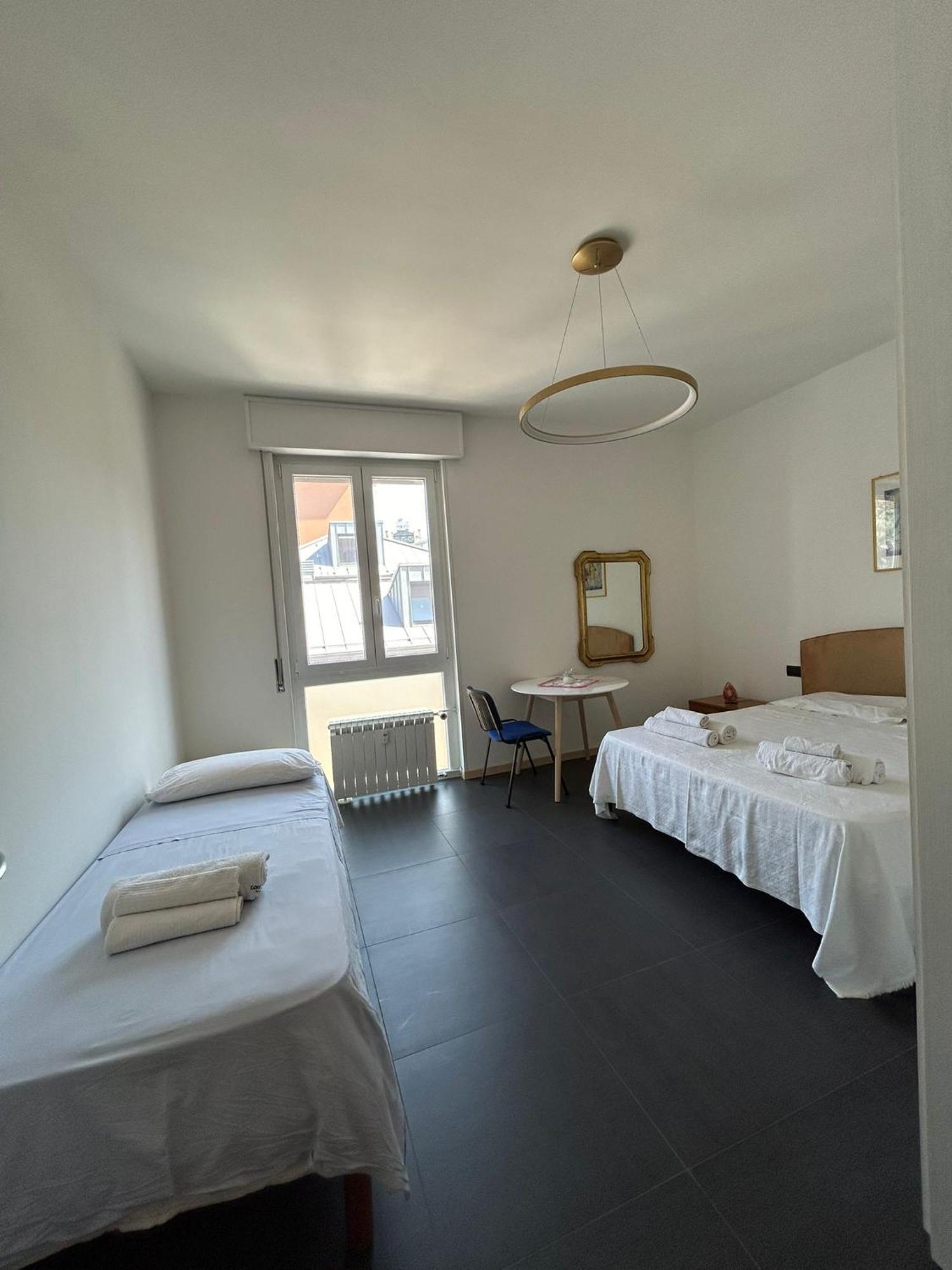 M&M Bergamo Center - Modern Flat With Free Wifi-Netflix And Welcome Italian Coffee エクステリア 写真