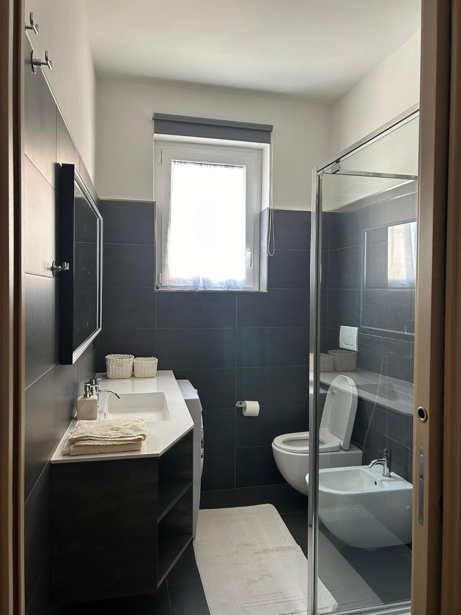 M&M Bergamo Center - Modern Flat With Free Wifi-Netflix And Welcome Italian Coffee エクステリア 写真